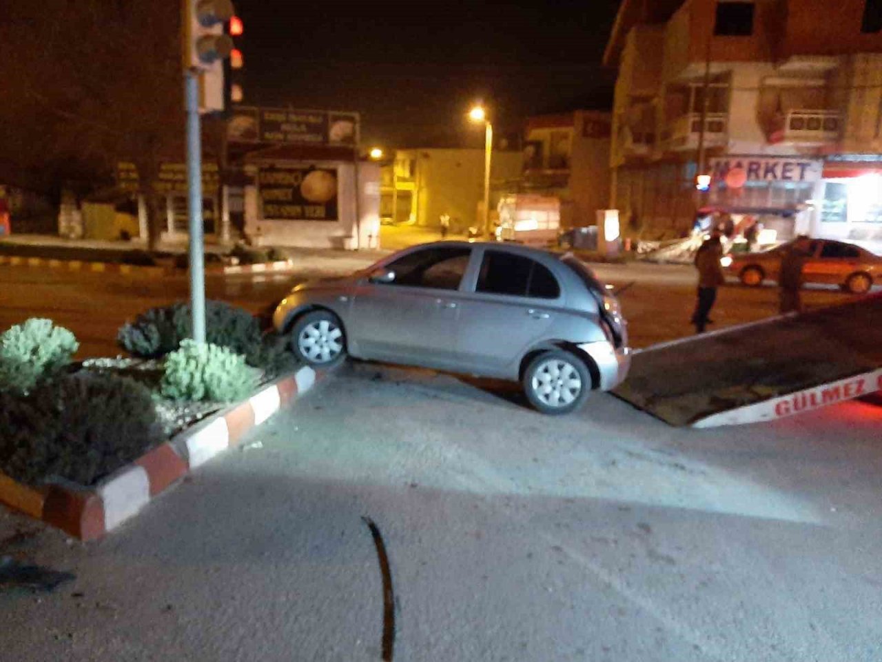 Depremzede ailenin karıştığı kazada 1 kişi ağır yaralandı