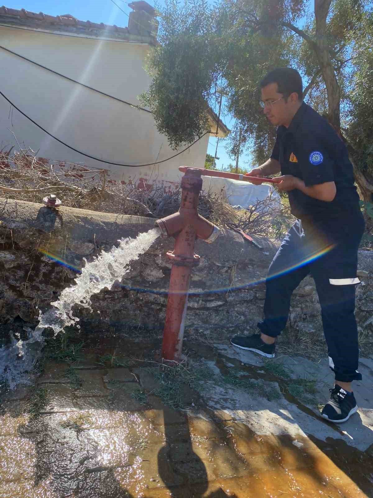 Büyükşehir İtfaiyesi Bin 631 Hidrant kurulumu gerçekleştirdi