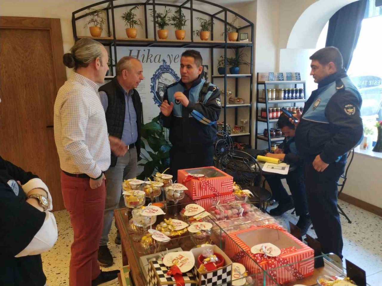 Zabıtadan kırsal bölgedeki iş yerlerine ruhsat denetimi