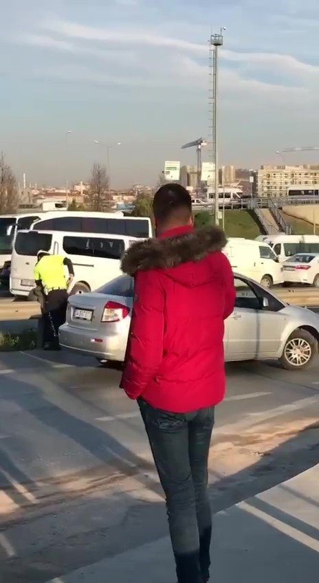 Pendik’te alkollü halde araç kullanırken yakalanan sürücü gözaltına alındı