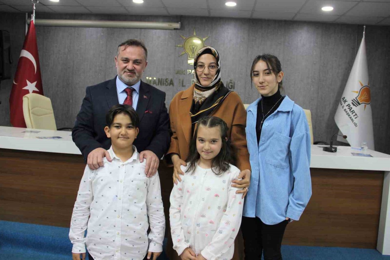 Şehzadeler Belediye Başkan Yardımcısı Bilal Demir, aday adaylığını açıkladı