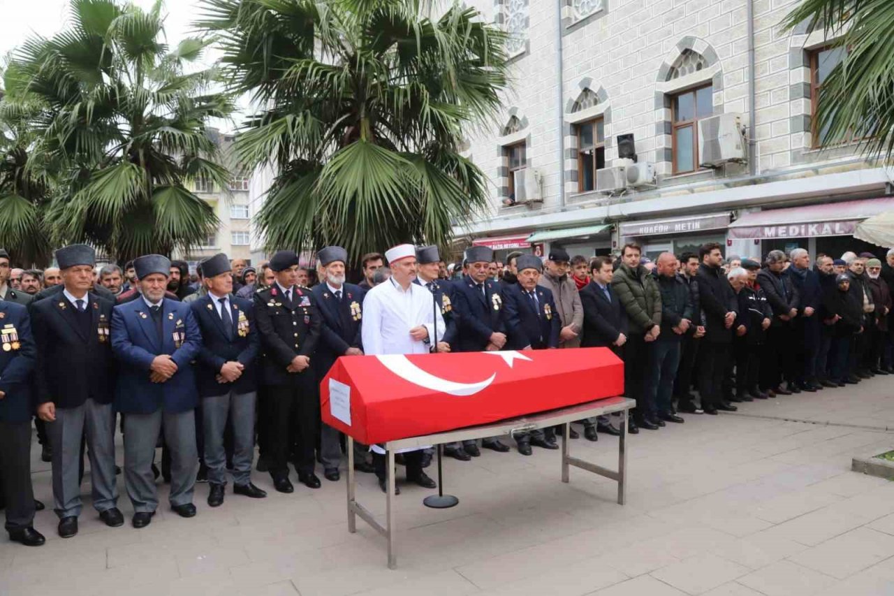 Of ilçesinde yaşayan son Kore gazisi son yolculuğuna uğurlandı