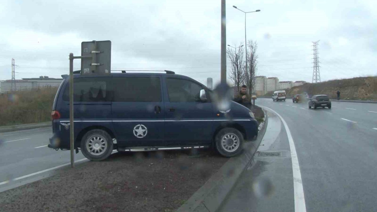 Yağışlı hava nedeniyle şehir hastanesi yolunda kazalar meydana geldi