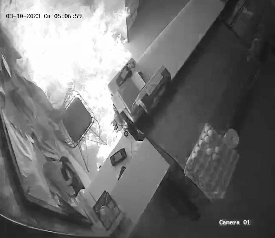 Kundaklama şüphelisi adli kontrol şartıyla serbest bırakıldı