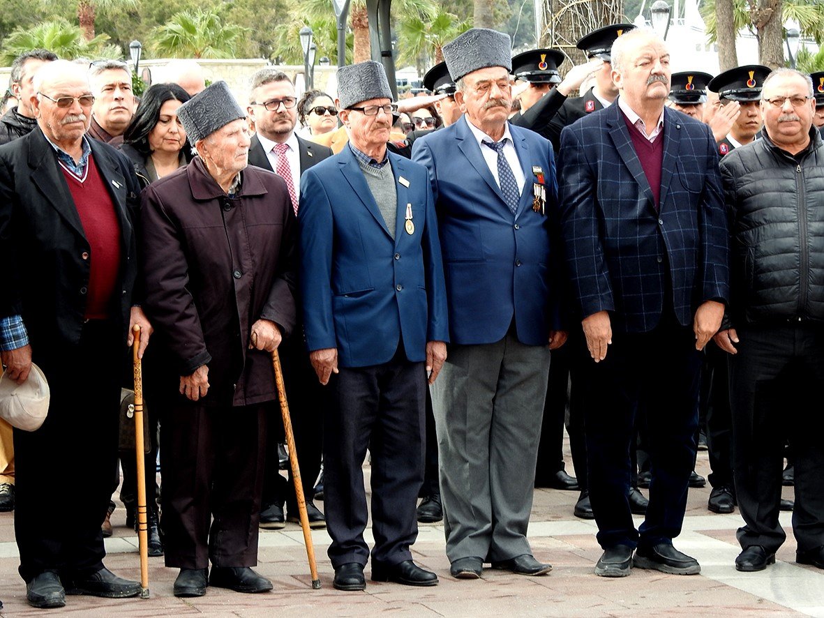 Çanakkale Deniz Zaferi’nin 108. yıldönümü Çeşme’de törenle kutlandı