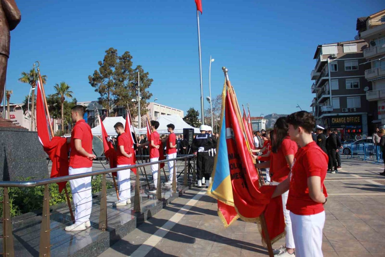 18 Mart Şehitler Günü programı Marmaris’te çelenk sunma töreni ile başladı