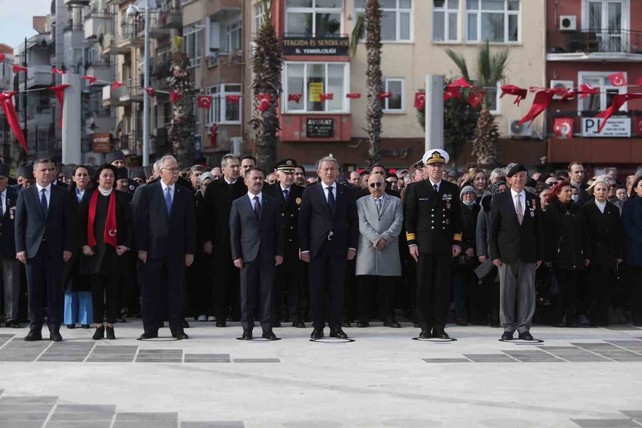 Çanakkale Deniz Zaferi’nin 108’inci yılı çelenk sunumu ile başladı