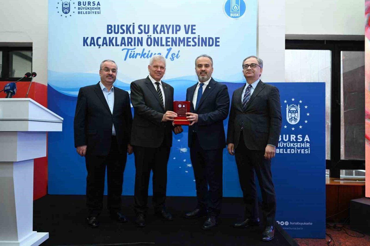 Bursa kayıp kaçakla mücadelede açık ara önde...Başkan Aktaş’tan BUSKİ ekibine teşekkür
