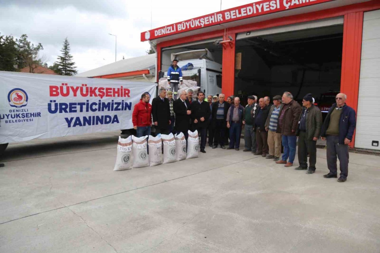 Çamelili çiftçilere tohum desteği sürüyor