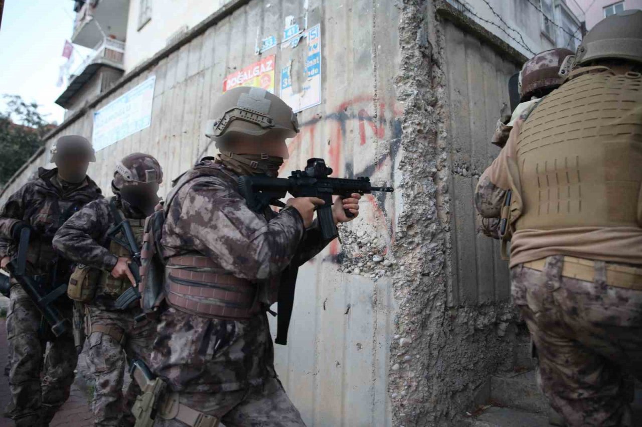 Erzincan’ın da aralarında bulunduğu 5 ilde ihaleye fesat karıştıran şebeke çökertildi