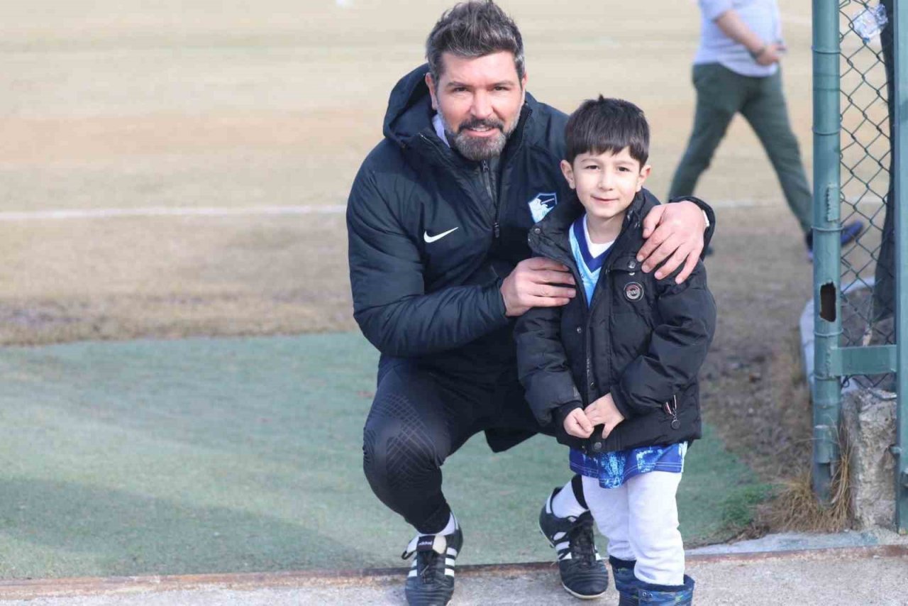 Erzurumspor depremzede öğrencileri ağırladı.