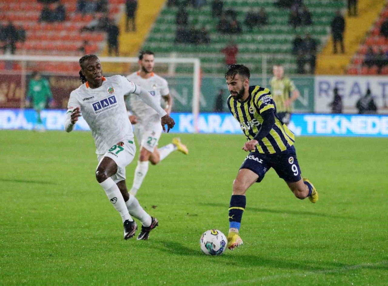 Fenerbahçe ile Corendon Alanyaspor 14. randevuda