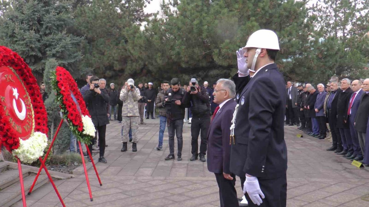 Kayseri’de Çanakkale Şehitleri dualarla anıldı