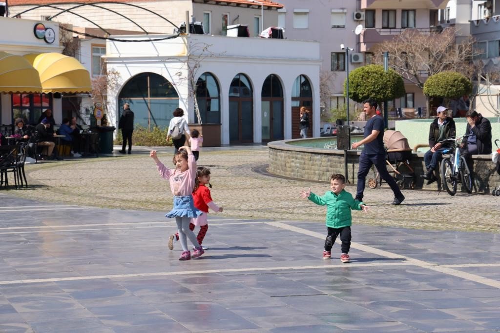 Marmaris’te çocuklar eğlenceyle buluştu