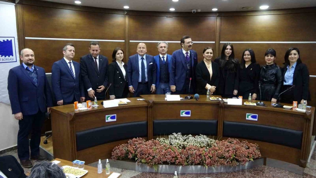 Hisarcıklıoğlu: “Deprem bölgesinde ekonomik aktivitenin hızlı bir şekilde eski haline gelmesi gerekiyor”