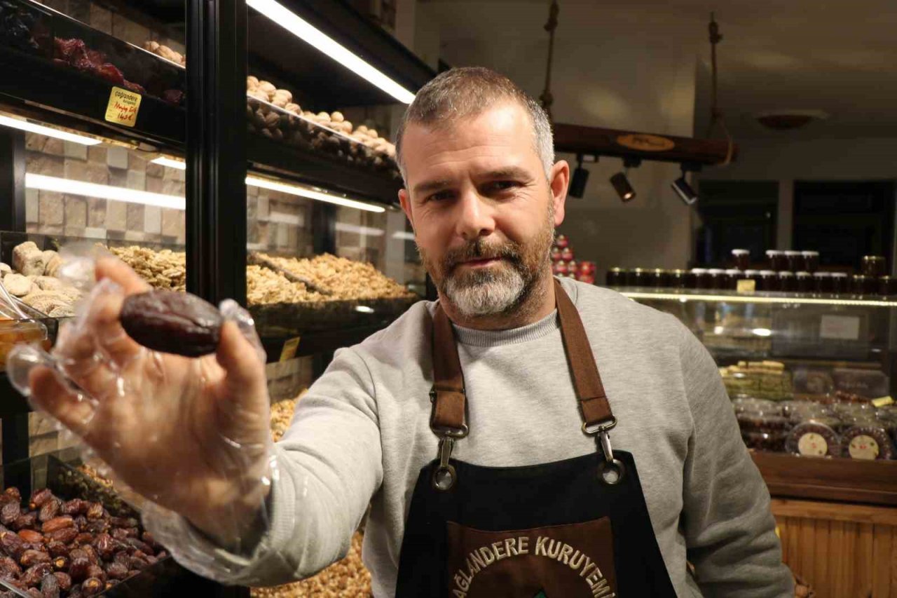 Hurma fiyatları 100 ile 250 TL arasında