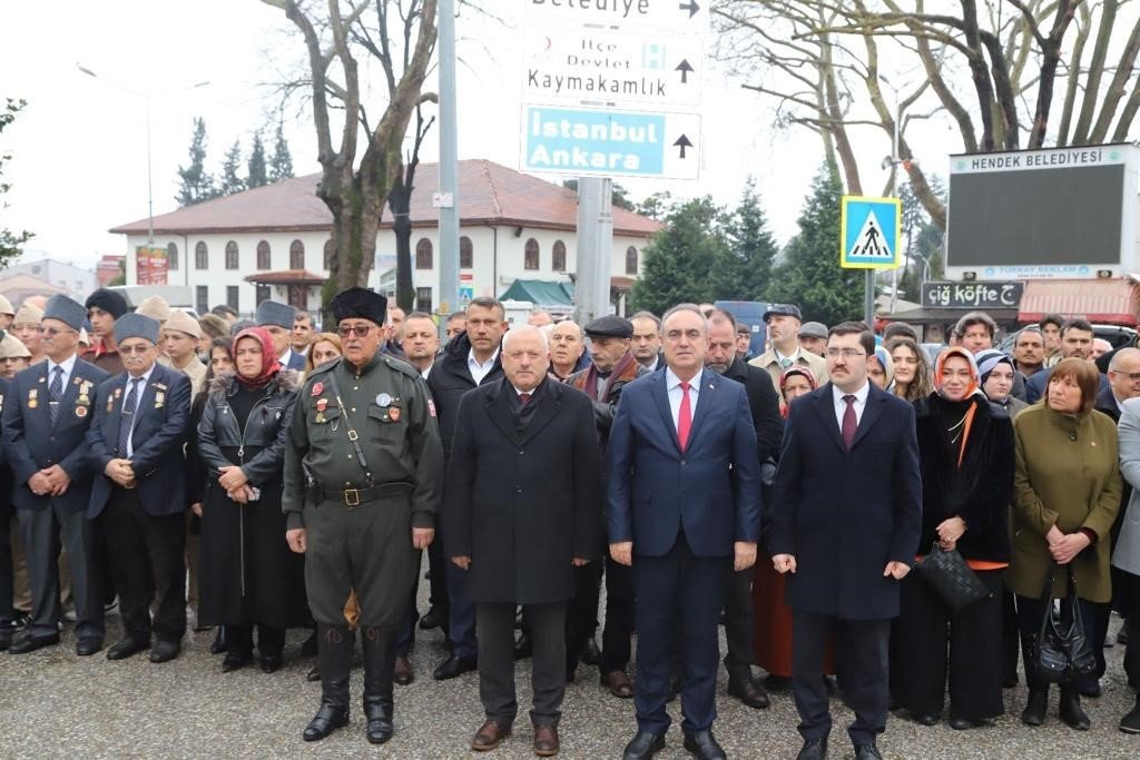 Sakarya’da eller Çanakkale şehitleri için semaya açıldı