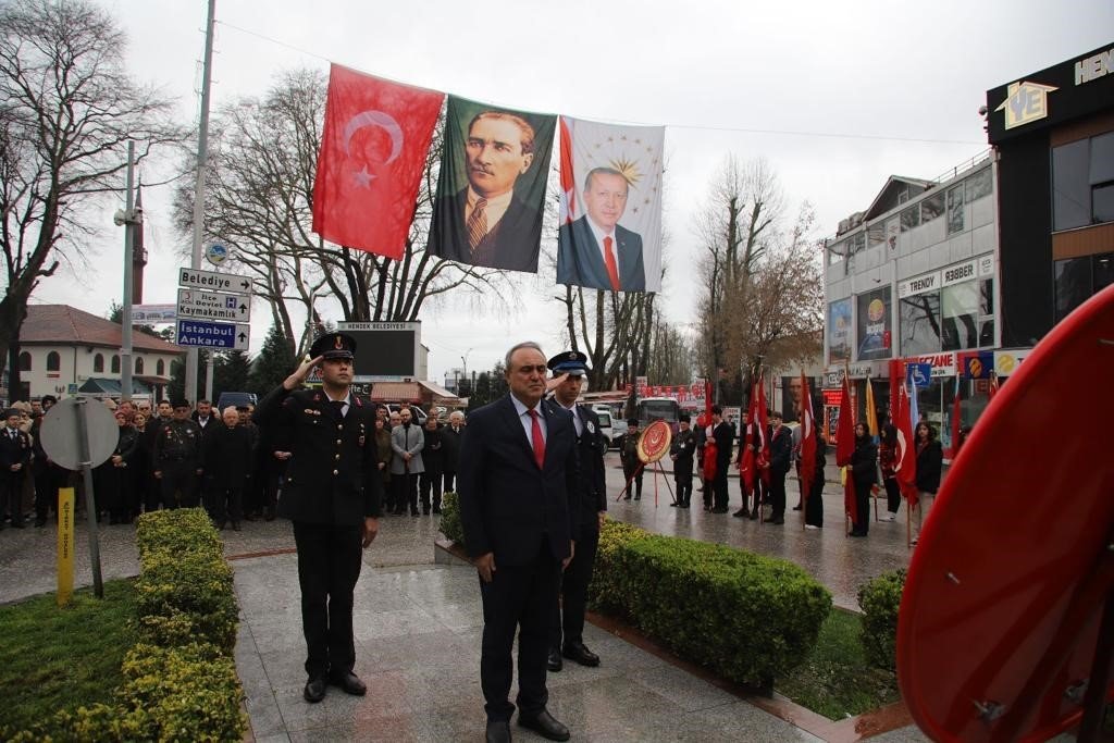 Sakarya’da eller Çanakkale şehitleri için semaya açıldı