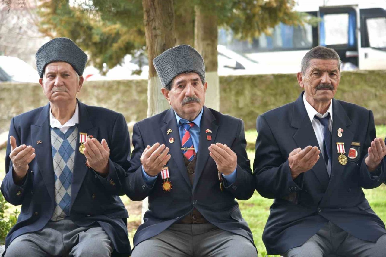 Sındırgı’da 18 Mart Çanakkale Şehitleri anıldı