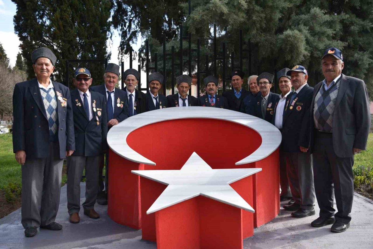 Sındırgı’da 18 Mart Çanakkale Şehitleri anıldı