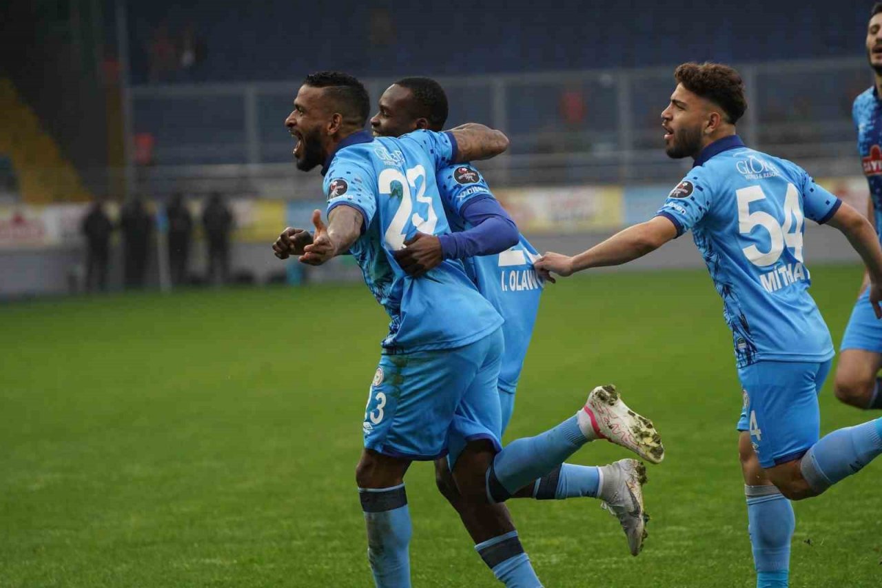 Spor Toto 1. Lig: Çaykur Rizespor: 3 - Altay: 1