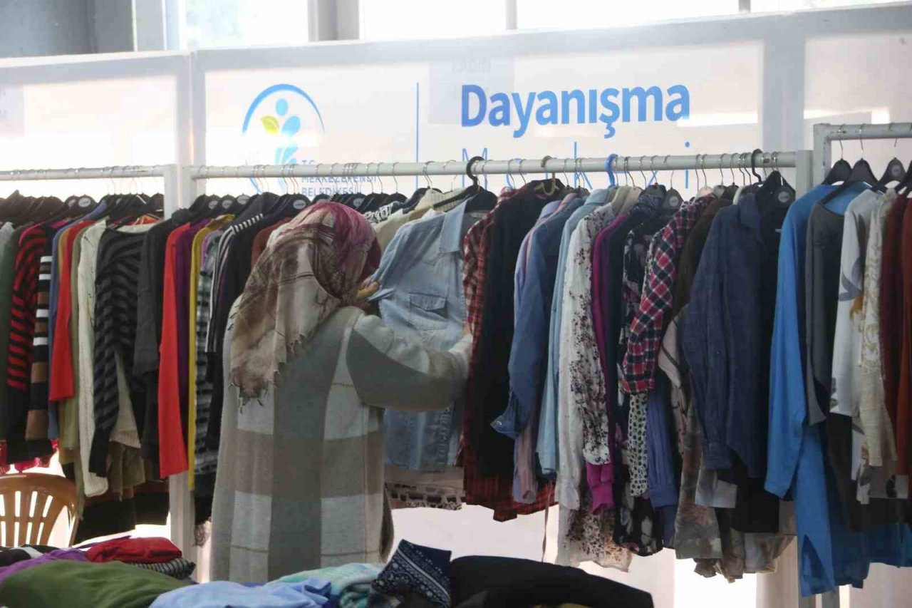 Merkezefendi Belediyesi tüm imkanlarıyla afetzedelerin yanında