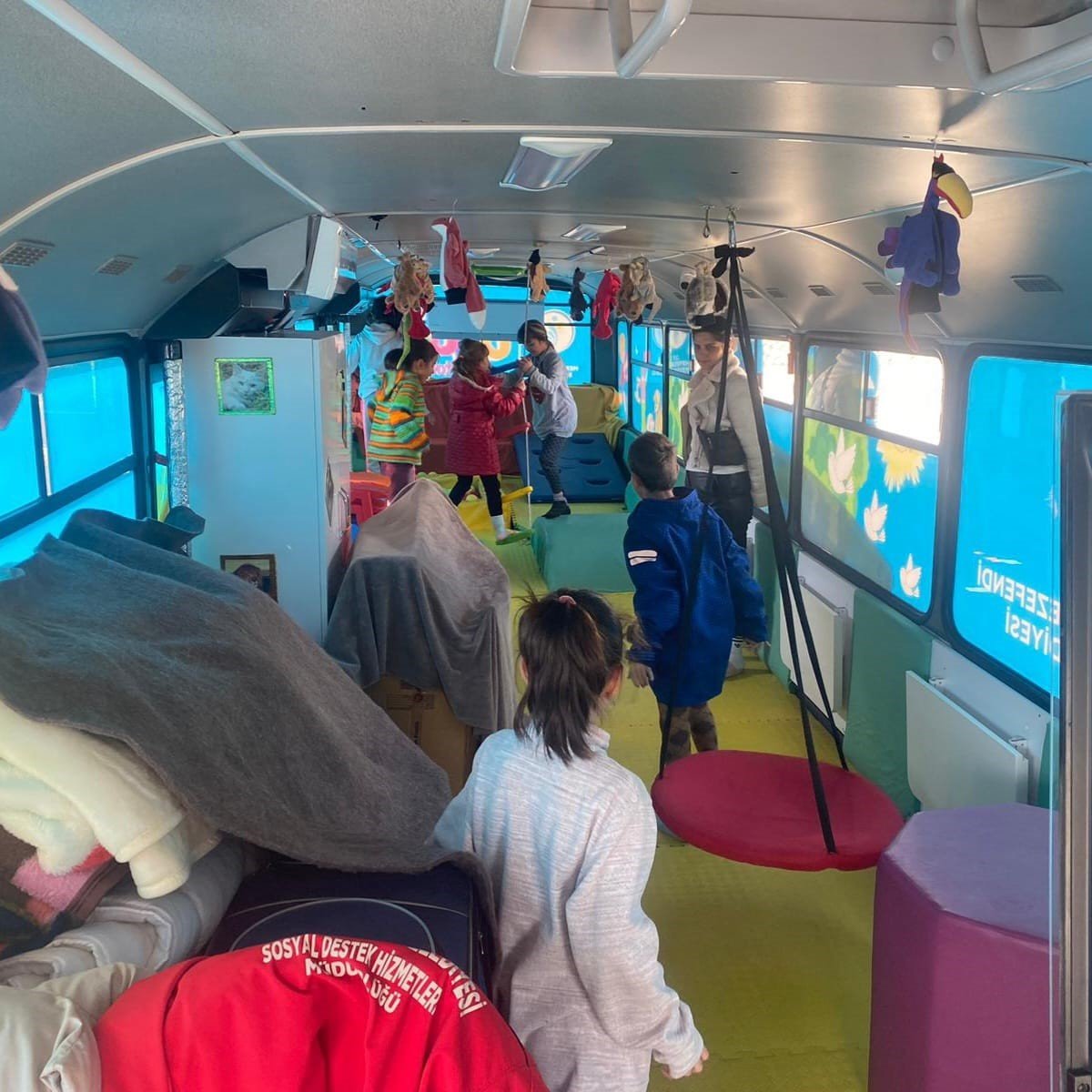 Merkezefendi Belediyesi tüm imkanlarıyla afetzedelerin yanında