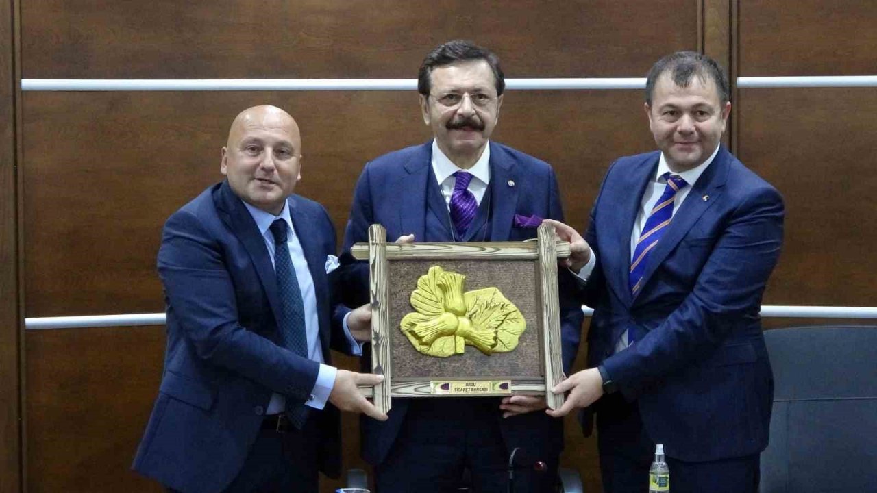 Hisarcıklıoğlu: “Deprem bölgesinde ekonomik aktivitenin hızlı bir şekilde eski haline gelmesi gerekiyor”