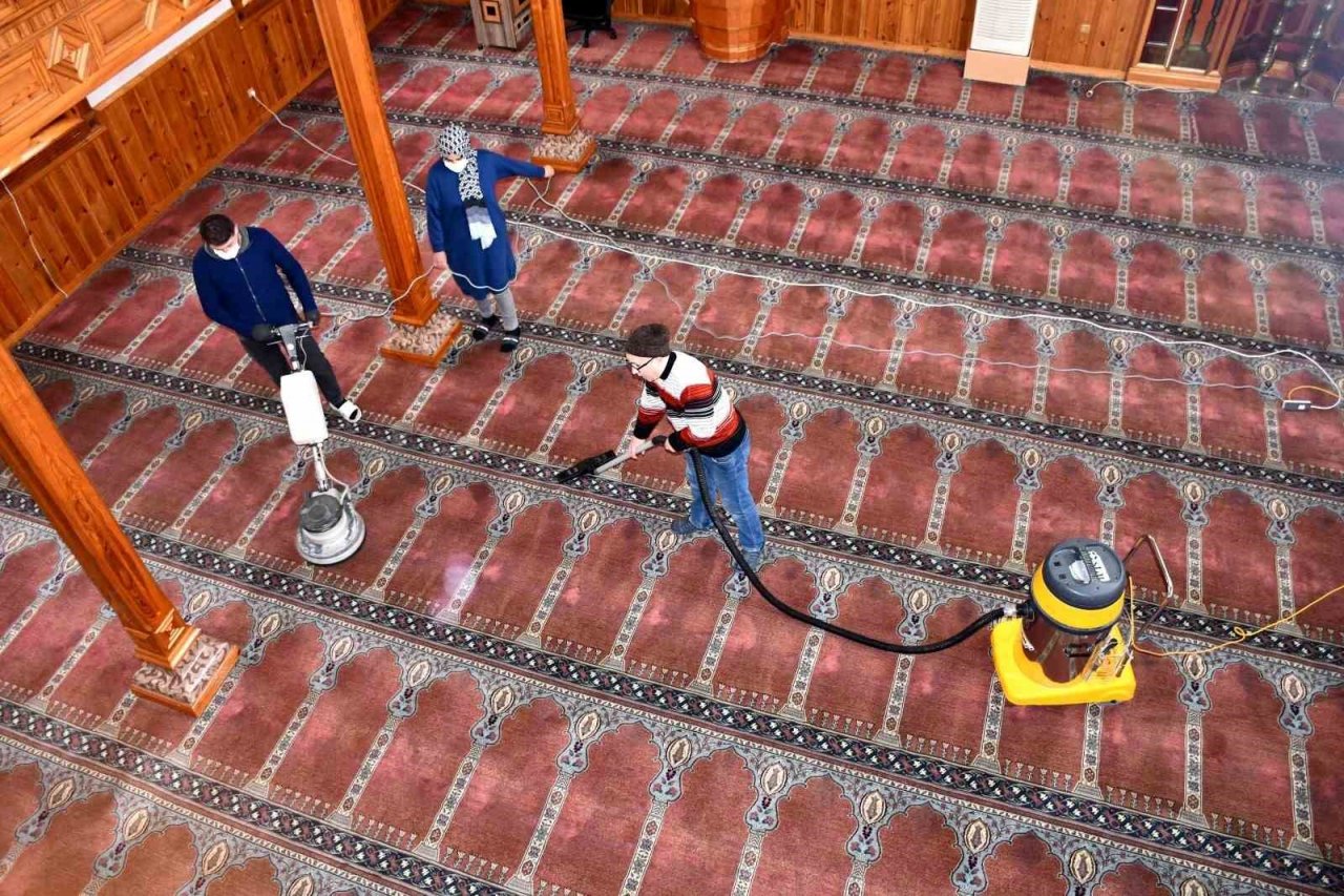 Ramazan Ayı öncesi camilerde temizlik seferberliği