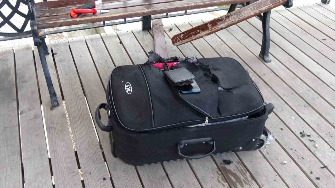 Burdur’da şüpheli çanta fünye ile patlatıldı