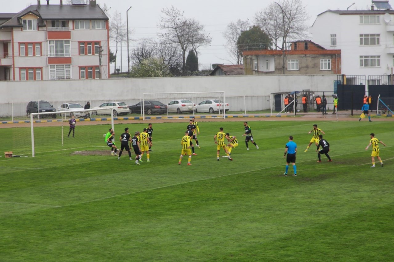 TFF 3. Lig: Fatsa Belediyespor: 0 - Muş 1984 spor: 0