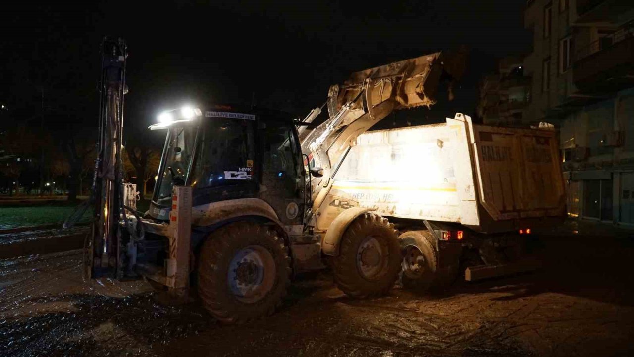 Haliliye’de sel nöbeti tuttular