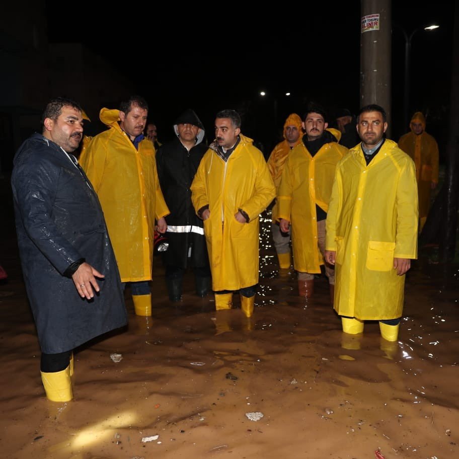 Haliliye’de sel nöbeti tuttular