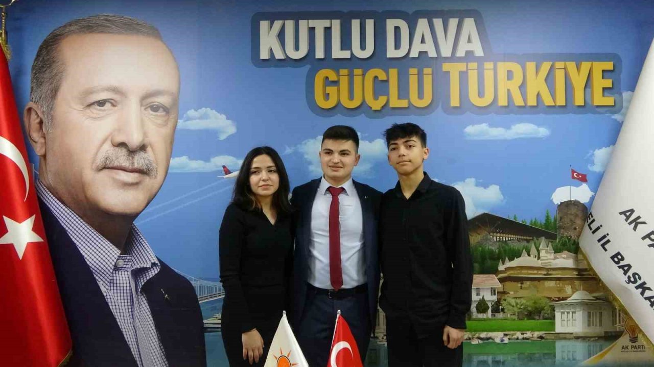 18 yaşındaki Ahmet Safa, Kocaeli’nin en genç milletvekili aday adayı oldu