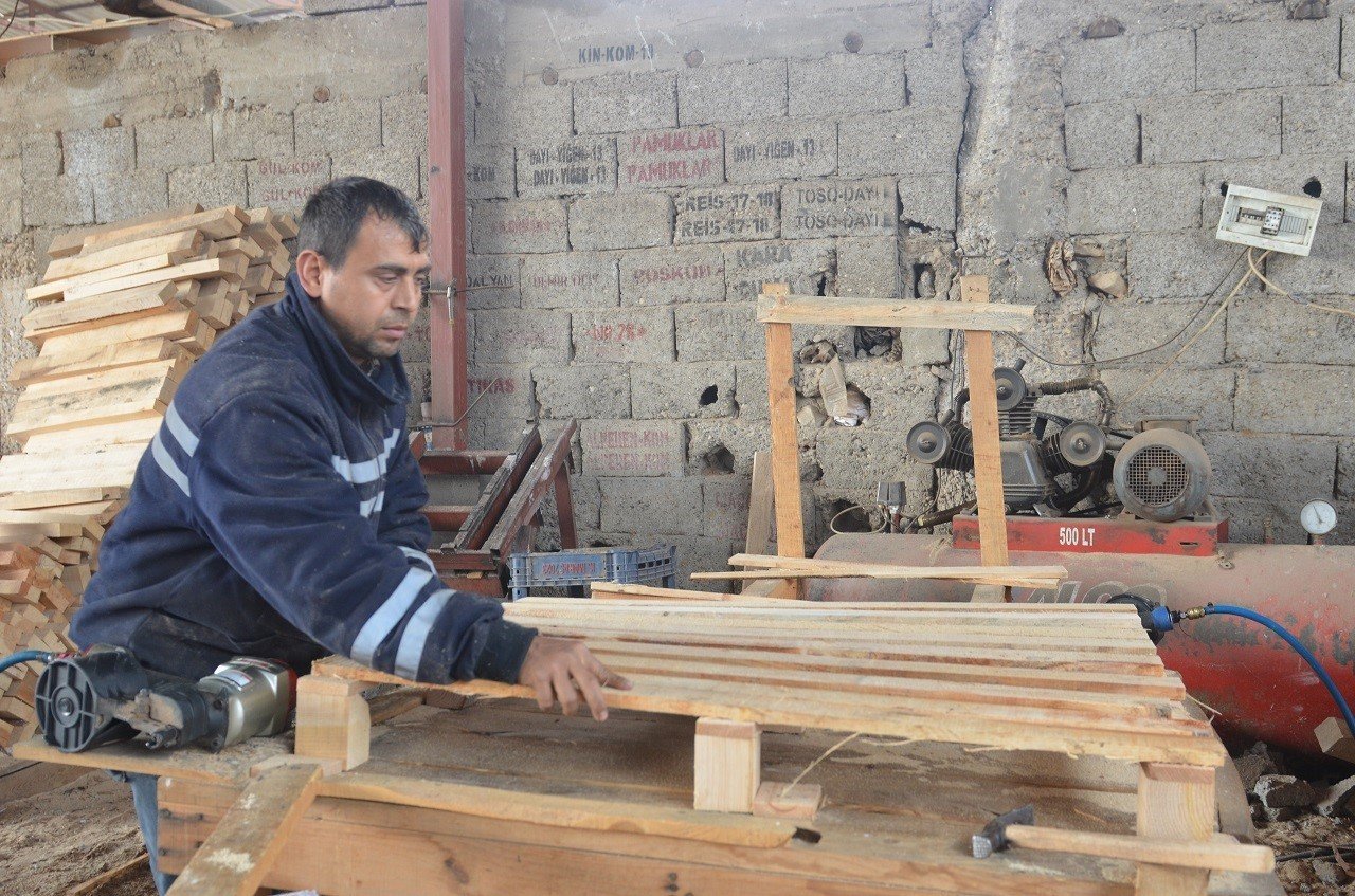 Deprem sonrası palet üretimi arttı