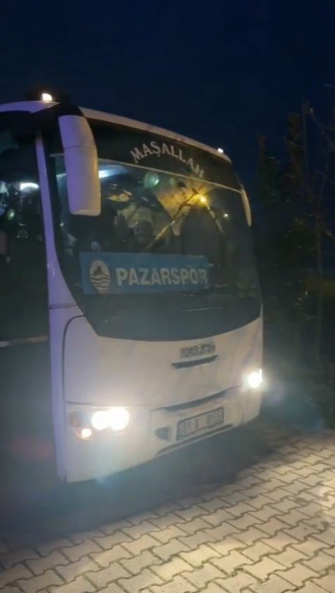 Pazarspor hava muhalefetinden ötürü maça gidemedi