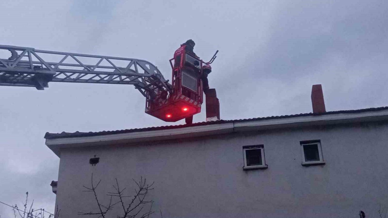 Sakarya’da çıkan yangında bir kişi dumandan etkilendi