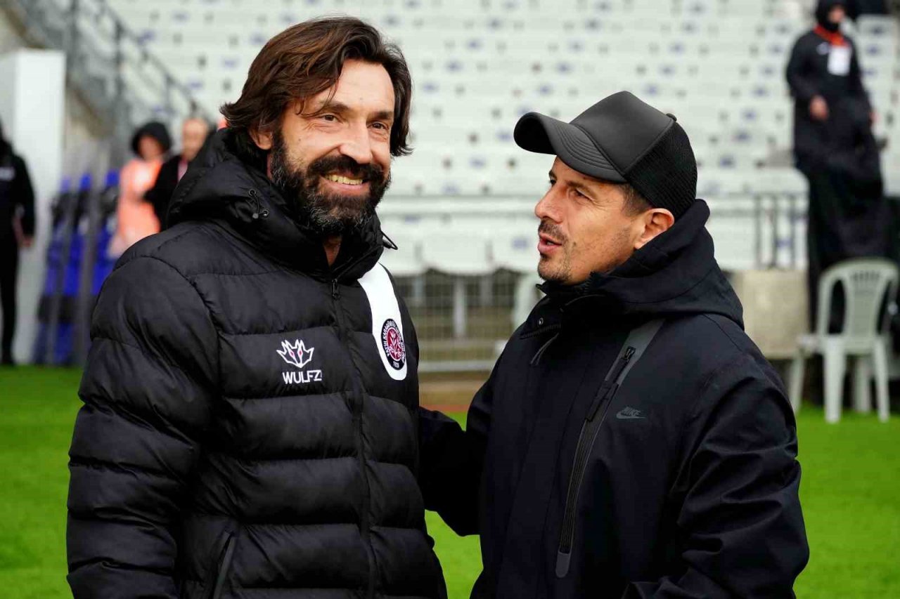 Spor Toto Süper Lig: Fatih Karagümrük: 0 - Medipol Başakşehir: 0 (Maç devam ediyor)