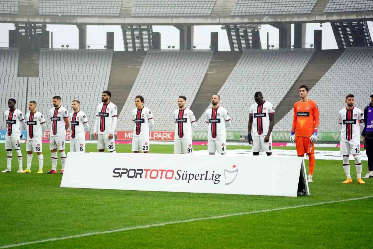 Spor Toto Süper Lig: Fatih Karagümrük: 0 - Medipol Başakşehir: 0 (Maç devam ediyor)
