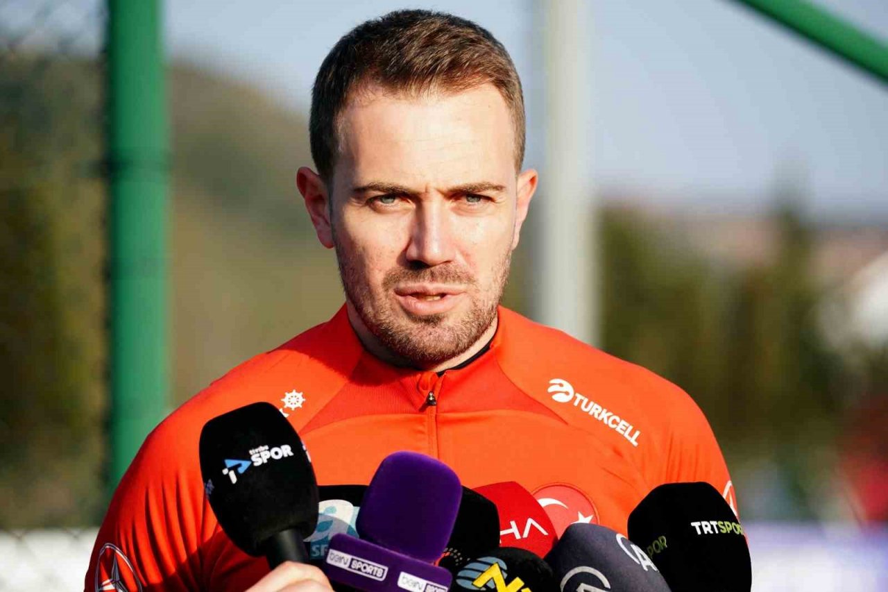 Mert Günok: “Takım olarak hedefimiz Almanya”