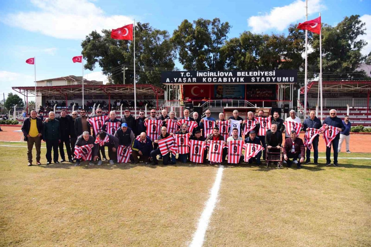 İncirliova Belediyespor namağlup şampiyon oldu