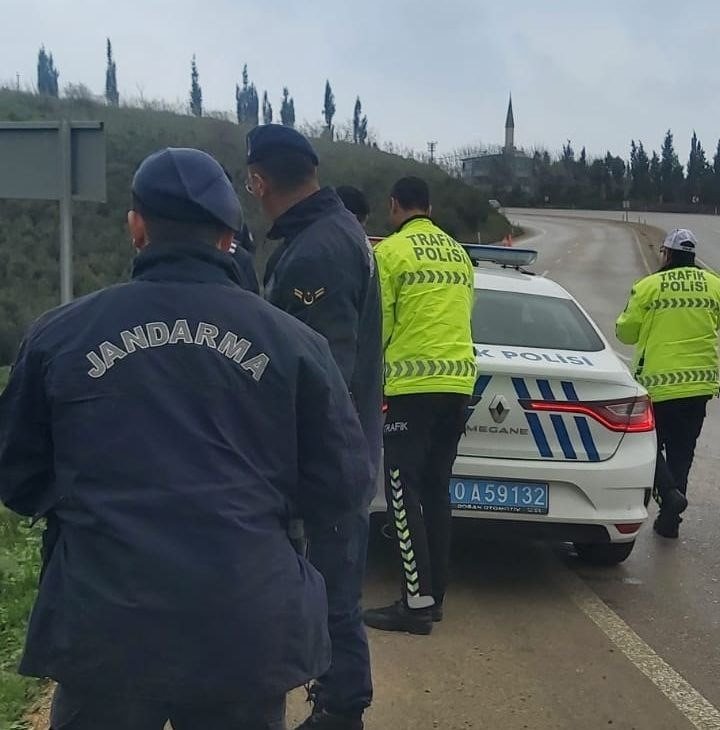 Bandırma’da trafik kazası: 2 kişi yaralı
