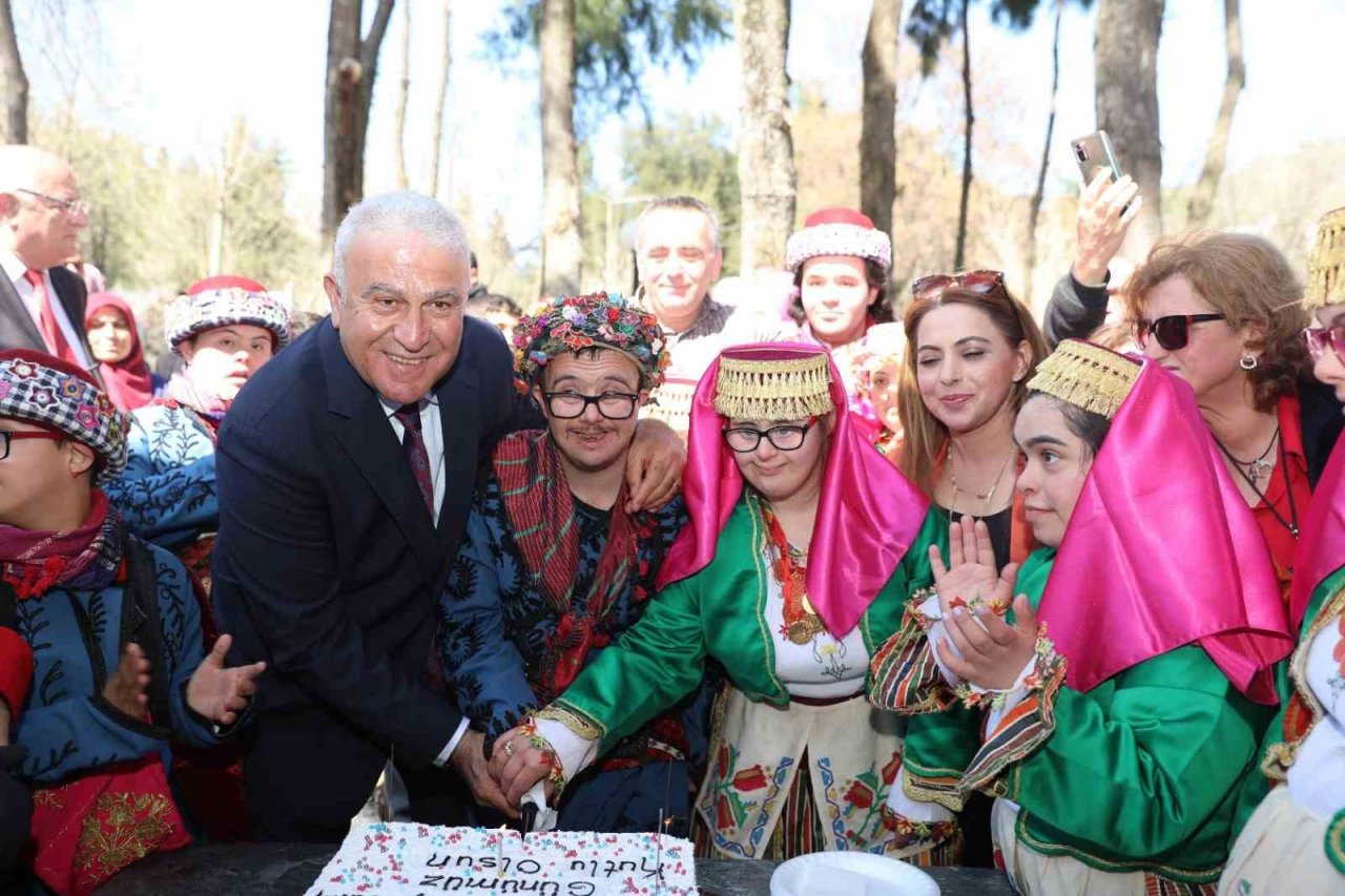 Başkan Atay: “Down sendromlu bireylere hizmet verecek olan eğitim merkezini hayata geçiriyoruz”