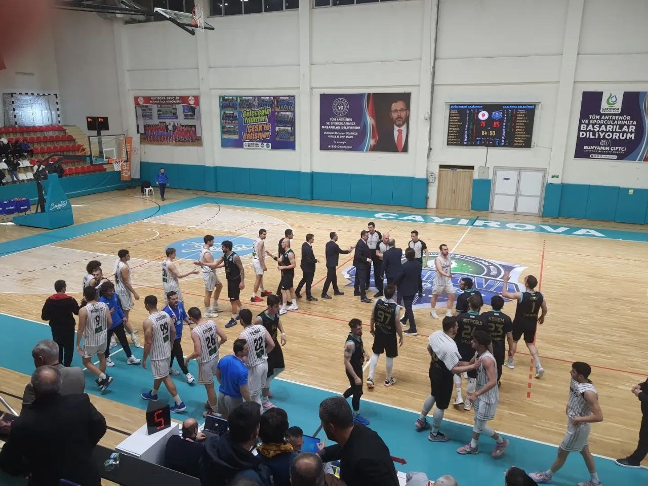 Çayırova’da dostluk kazandı