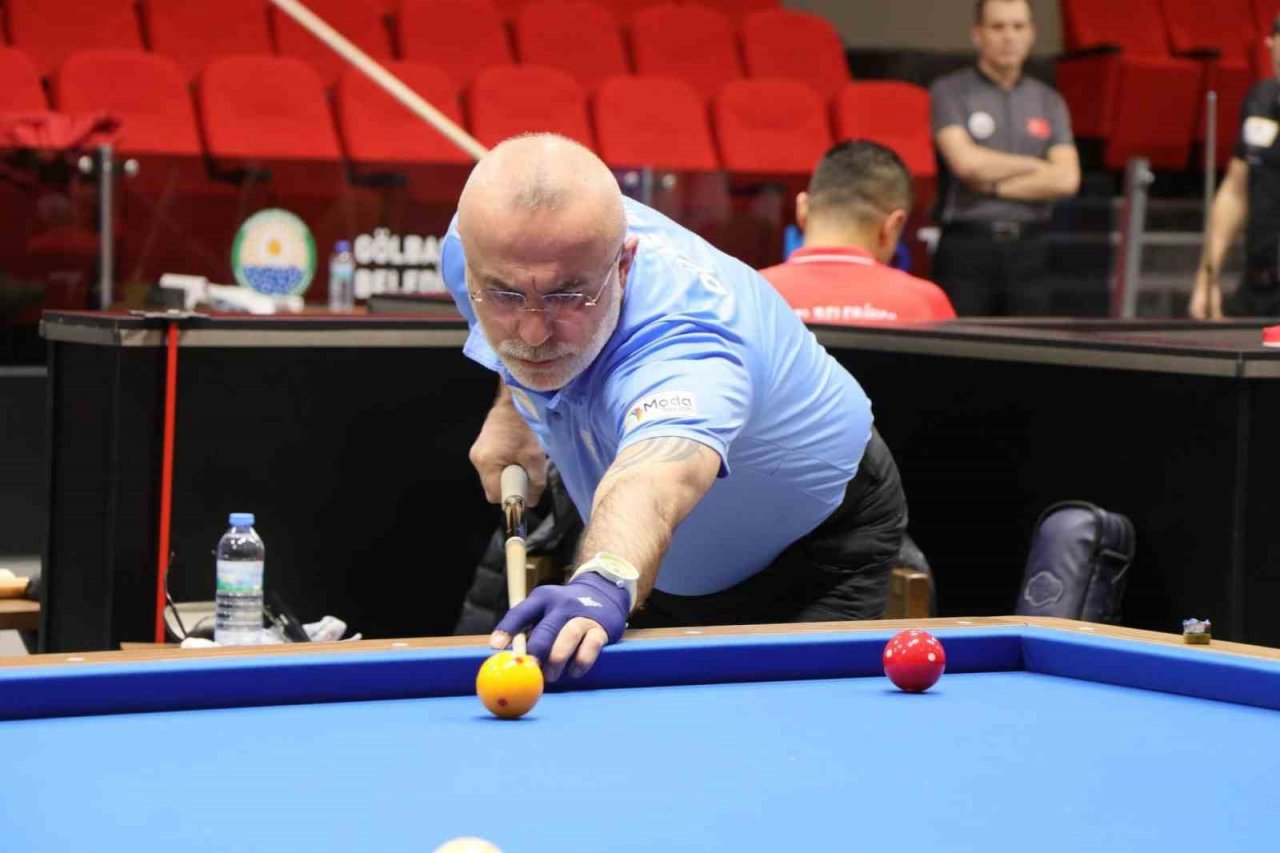 Düzce bilardoda Türkiye 3.’sü oldu