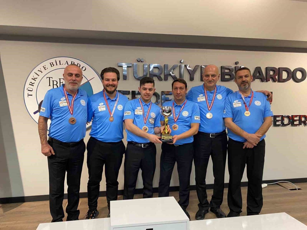 Düzce bilardoda Türkiye 3.’sü oldu