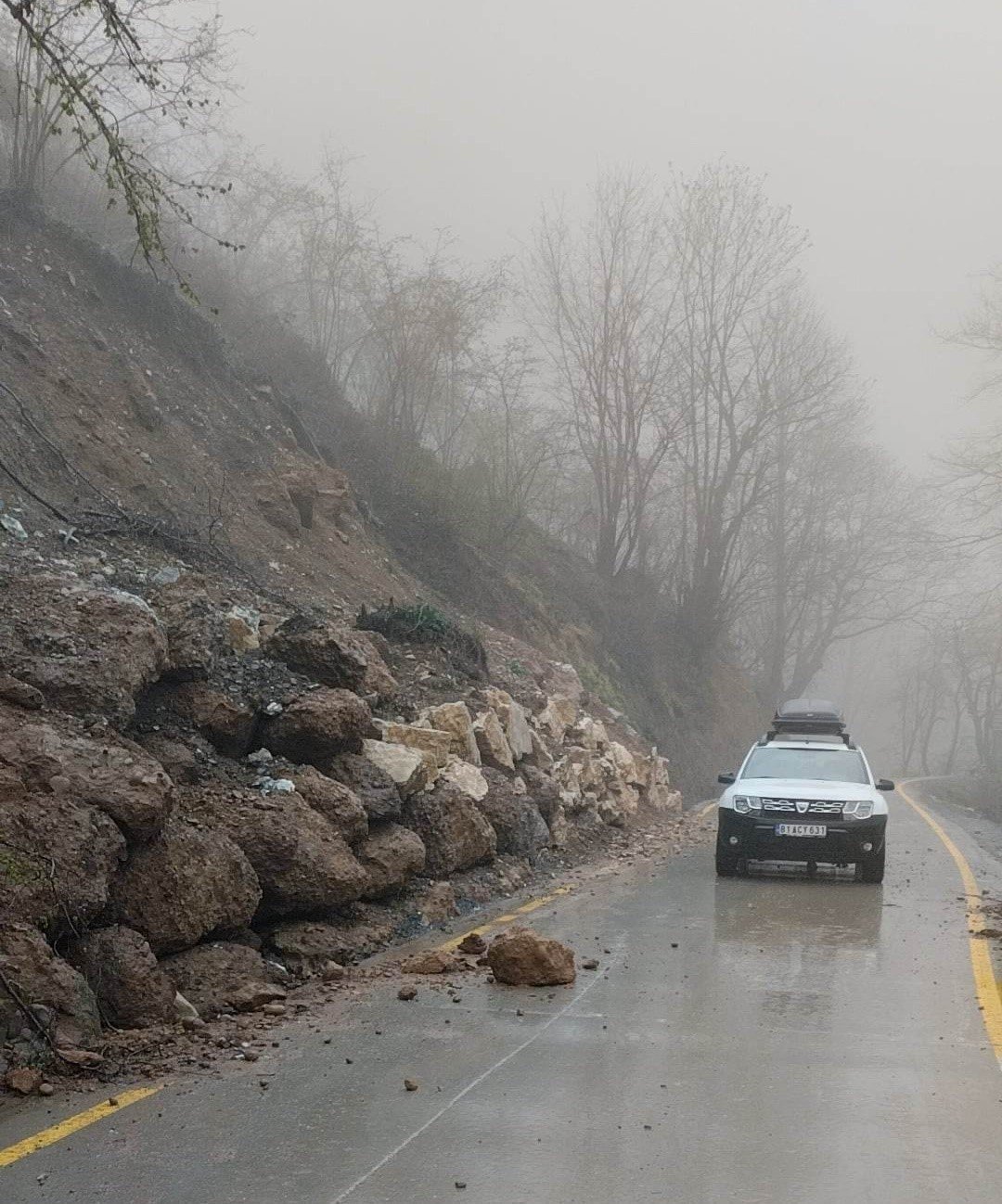 Aşırı yağışlar heyelana sebep oldu