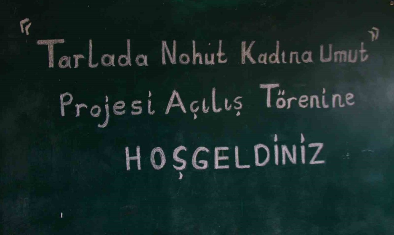 Elazığ’da ‘Tarlada nohut kadına umut’ projesi gerçekleştirildi