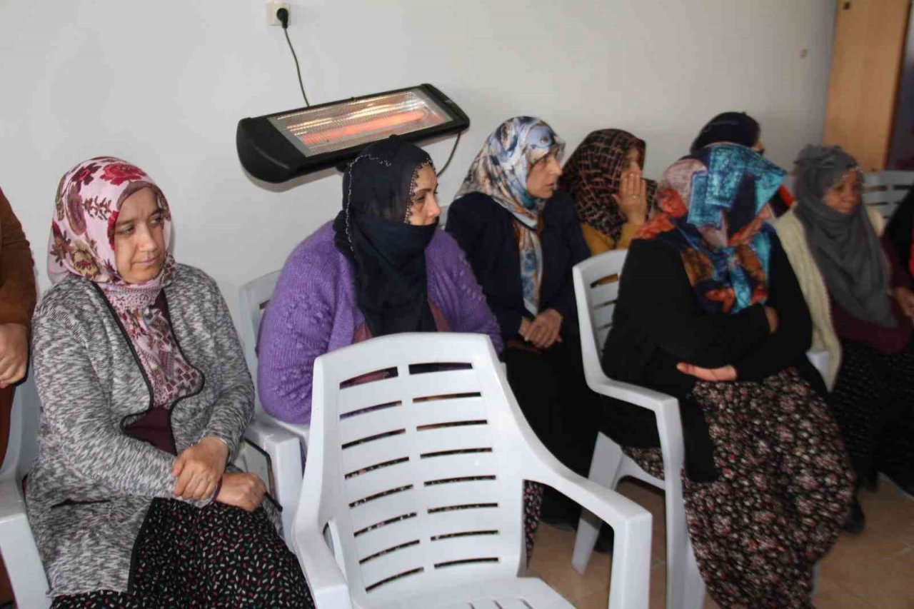 Elazığ’da ‘Tarlada nohut kadına umut’ projesi gerçekleştirildi