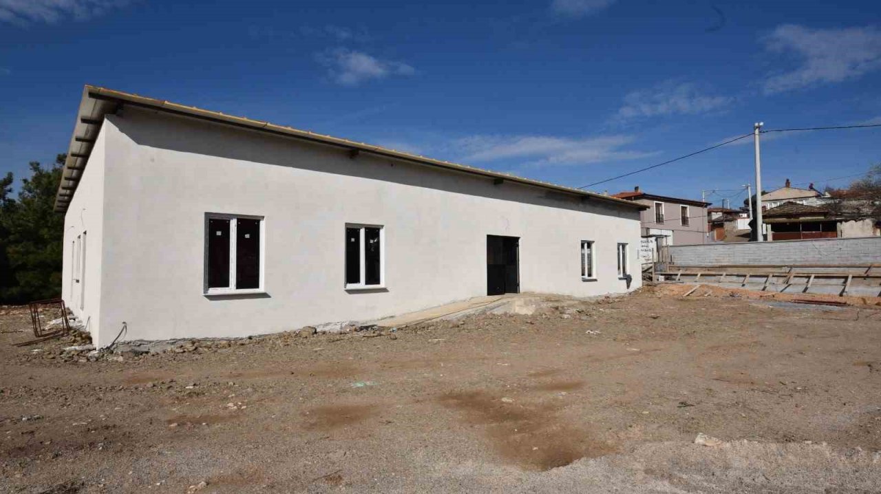 Karesi’nin köy konakları hizmete girecek